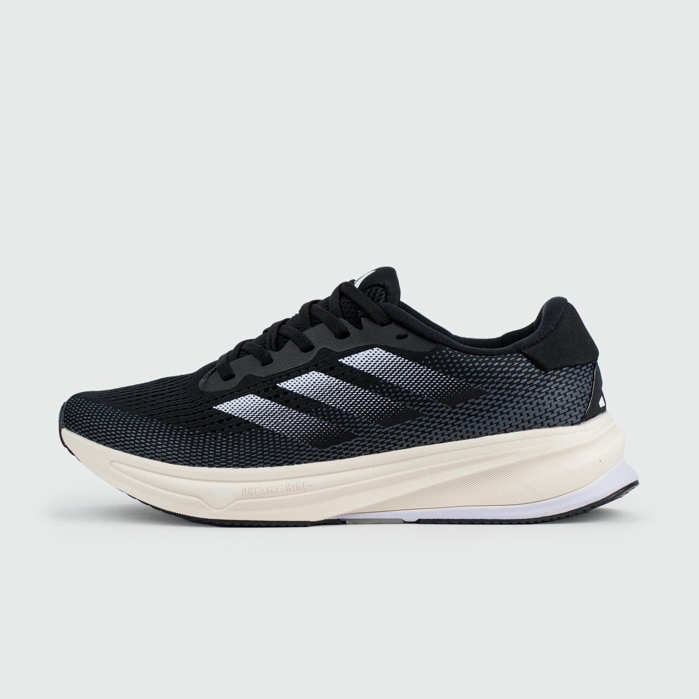 Supernova Rise Black/White чаще выбирают клиенты
