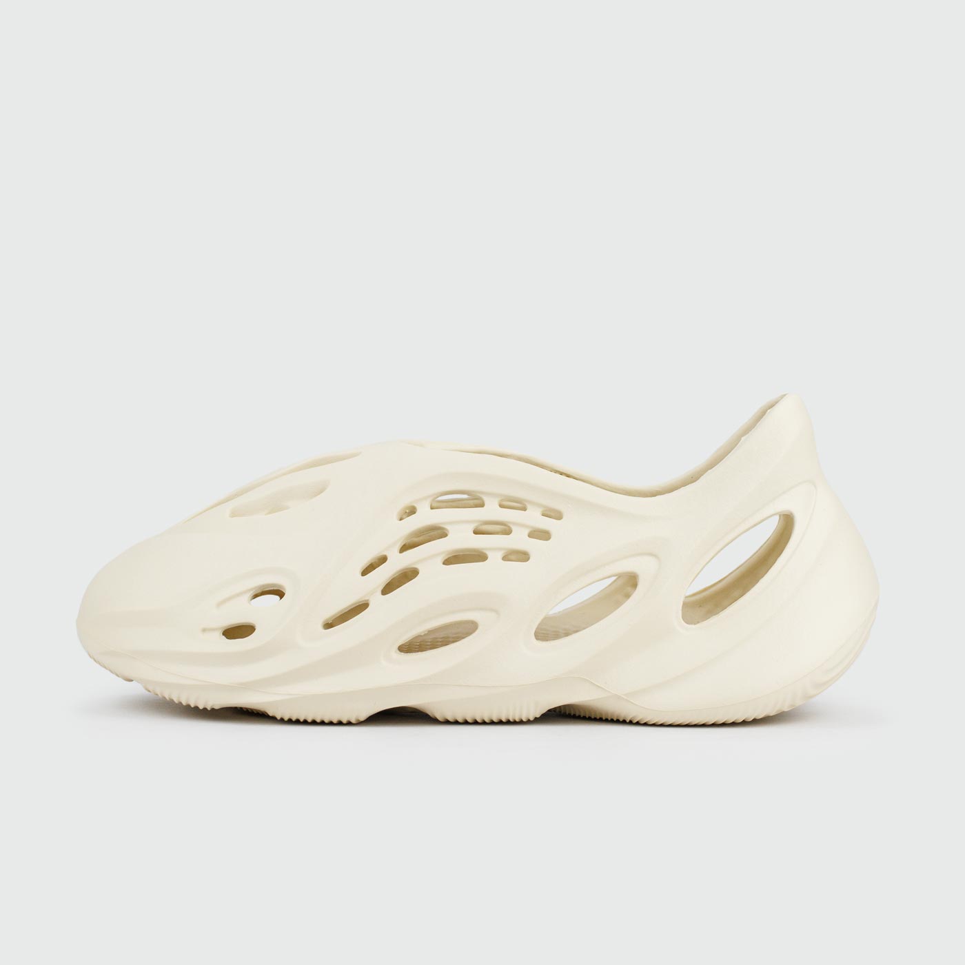 Yeezy Foam Beige чаще выбирают клиенты