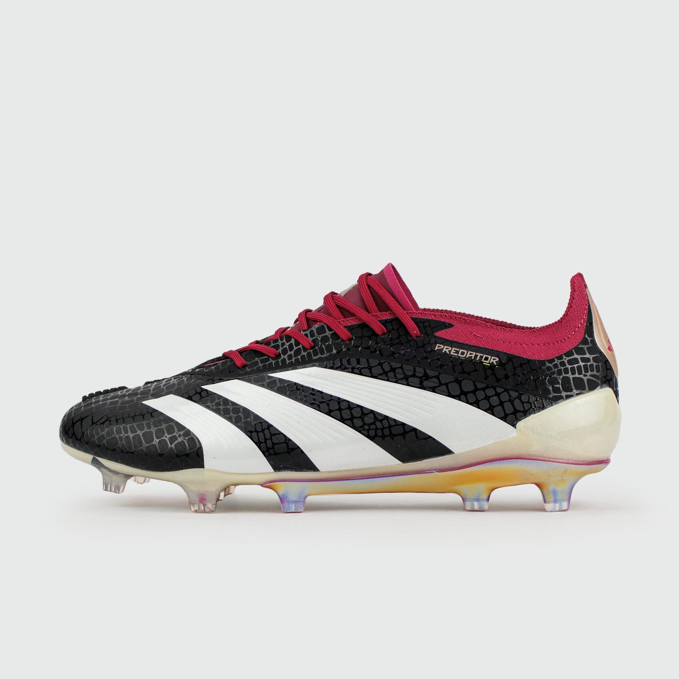 Predator Elite FG Black Bordeaux чаще выбирают клиенты