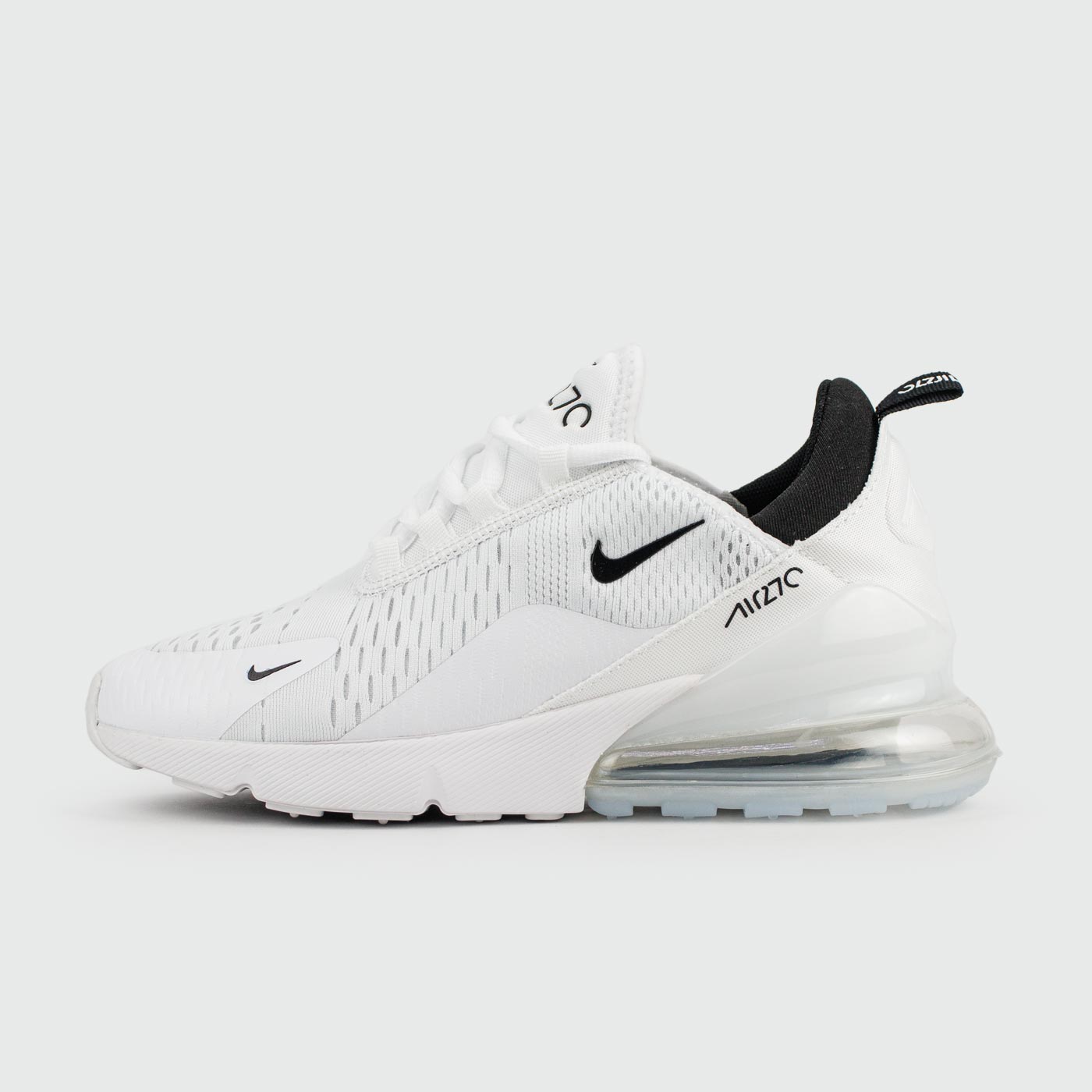 Air Max 270 Triple White чаще выбирают клиенты