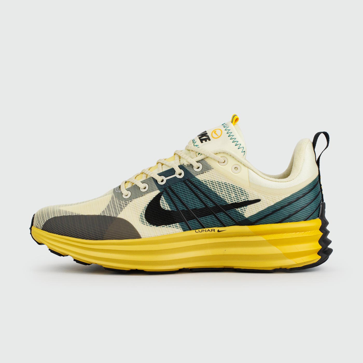 Lunar Roam Beige Green чаще выбирают клиенты