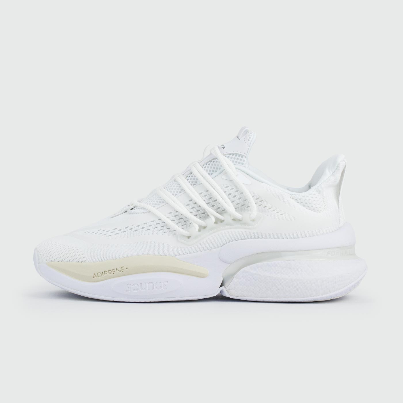 Alphaboost V1 White чаще выбирают клиенты