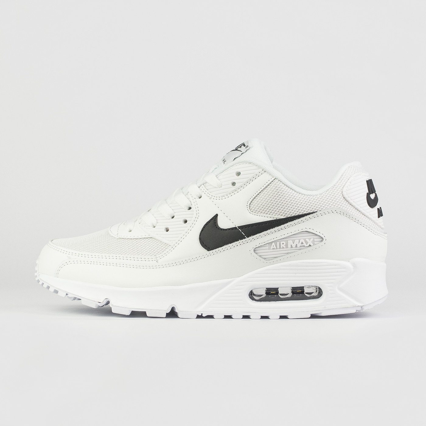 Air Max 90 Wmns White/Black чаще выбирают клиенты